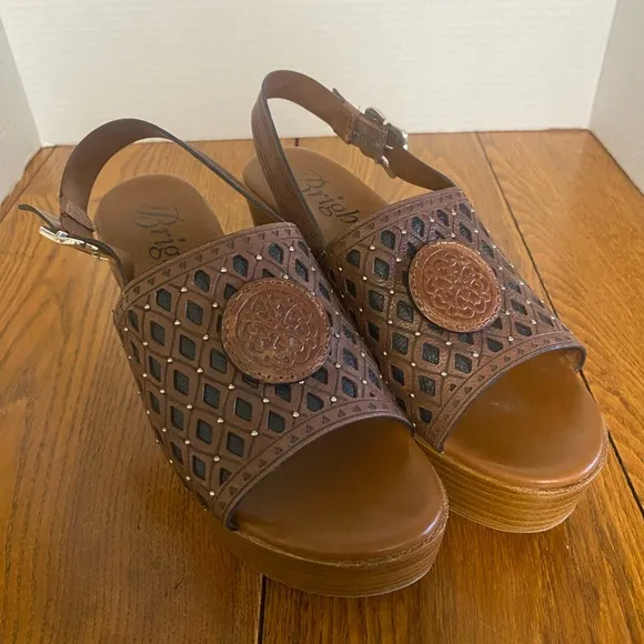 Brighton Muse Wedge Platform Sandals in russet. Size 7.5