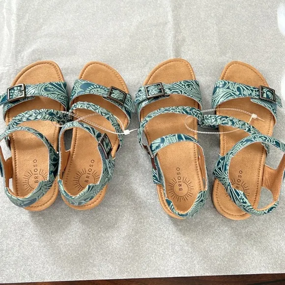 Brioso Solera Tooled Leather Sandals