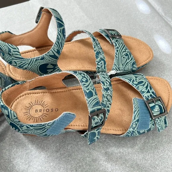 Brioso Solera Tooled Leather Sandals