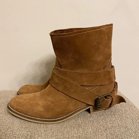 BRONX BUCKLE STRAP BOOTIES