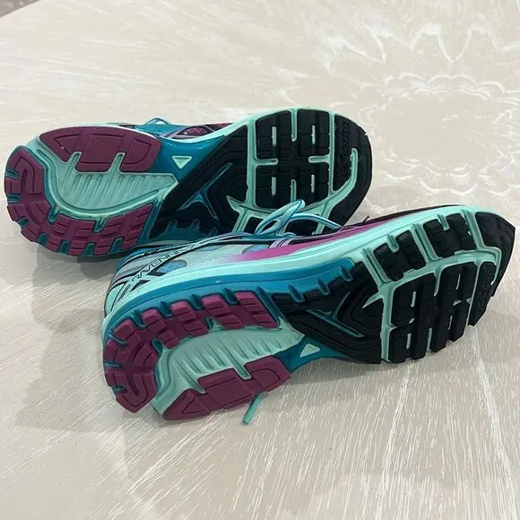 Brooks Ravenna 7 Running Shoe (Women's) 8.5