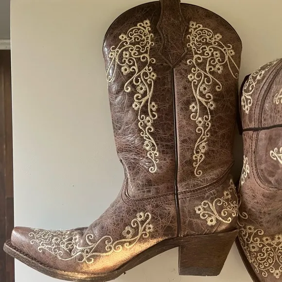 Brown Embroidered Corral Cowboy Boots