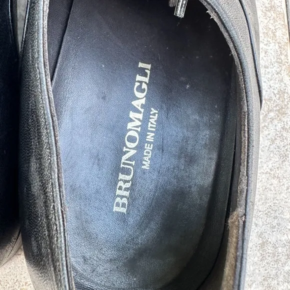 Bruno Magli black leather shoes size 12 M
