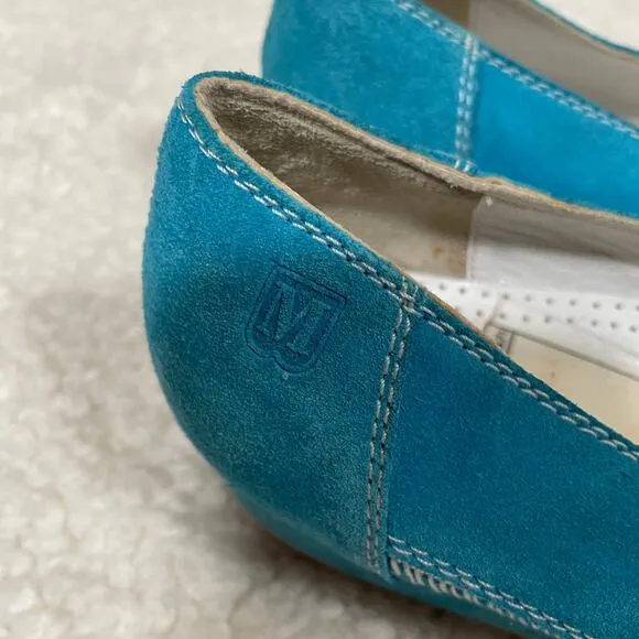 Bruno Magli Suede Skimmer Flats / Tiny Wedge Turquoise Embroidered 6 N