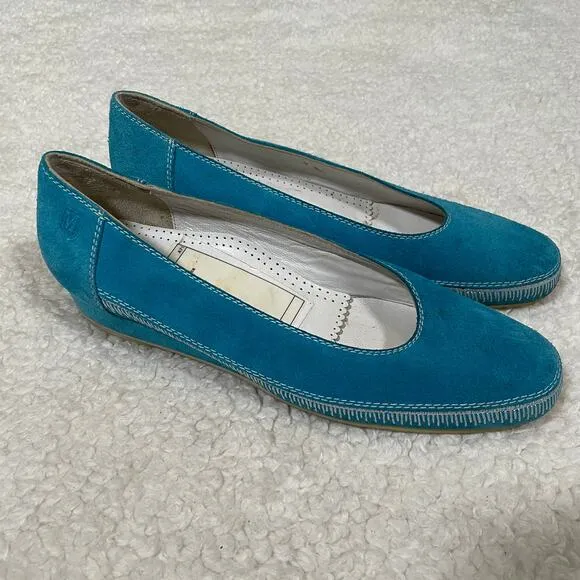 Bruno Magli Suede Skimmer Flats / Tiny Wedge Turquoise Embroidered 6 N