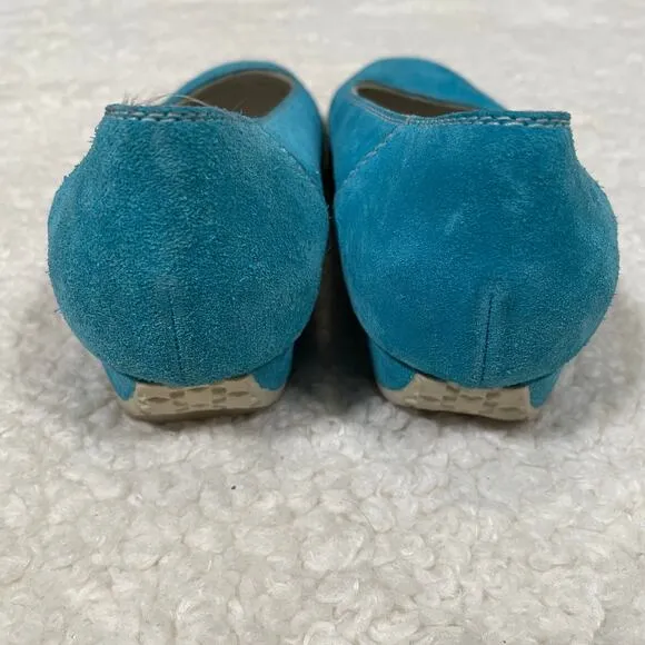 Bruno Magli Suede Skimmer Flats / Tiny Wedge Turquoise Embroidered 6 N