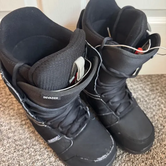 Burton Invader Snowboard Boots Mens