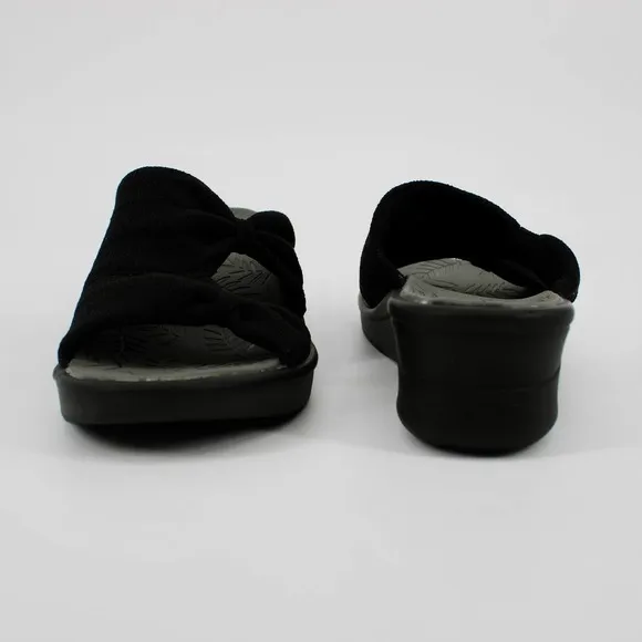 Bzees Smile More Wedge Slide Sandal Womens Size 9 in Black Texture NEW