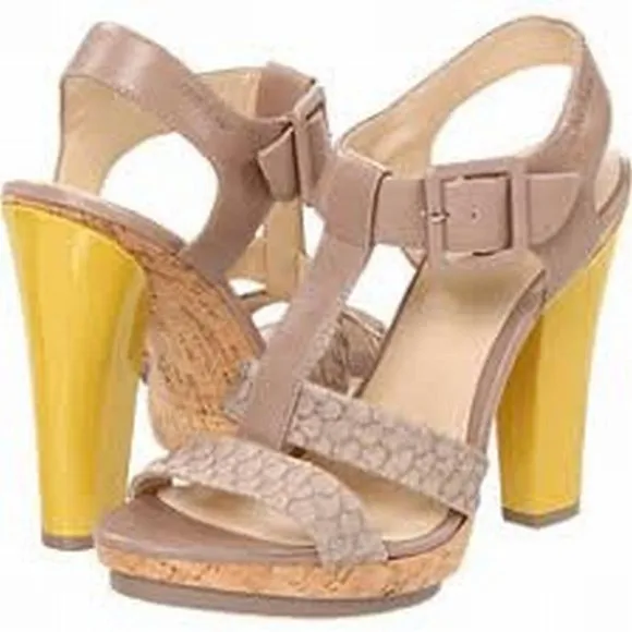 CALVIN KLEIN SZ 7 T STRAP SANDAL YELLOW HEEL SHOE