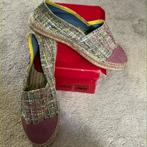 Carolina Herrera NIB espadrille