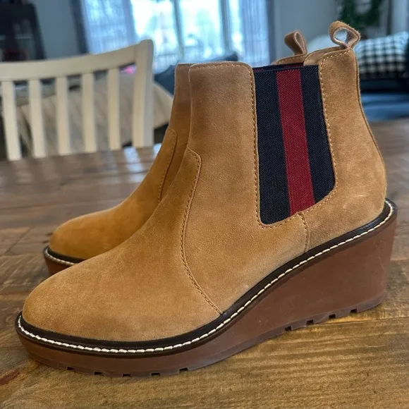 Cecelia New York Gemma Wedge Boots Suze 6.5
