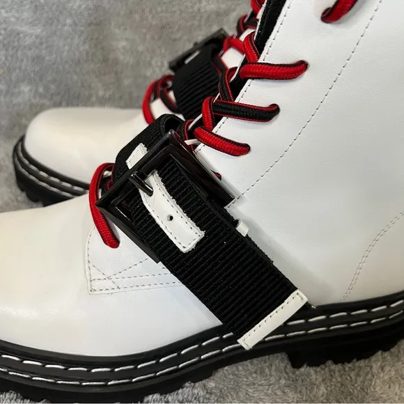 Cecilia New York Hayden leather boots white with black and red details size 7