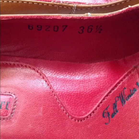 CESARE PACIOTTI - Vintage Luxury Leather Kiltie Heels; 2005 Fall/Winter …