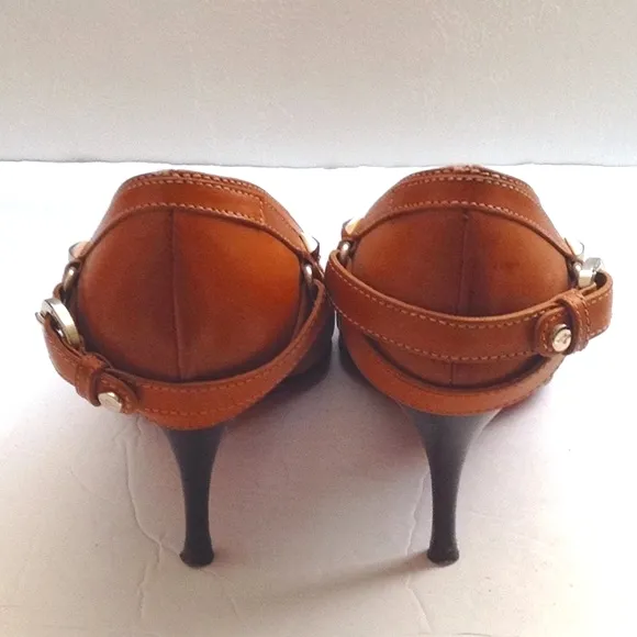 CESARE PACIOTTI - Vintage Luxury Leather Kiltie Heels; 2005 Fall/Winter …