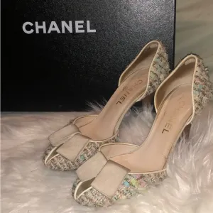 Chanel Women's Cream Tweed Peep-Toe Heels 37.5 7 1/2
