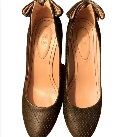 Chloe Black Leather Bow wedges size 6.5 brand new