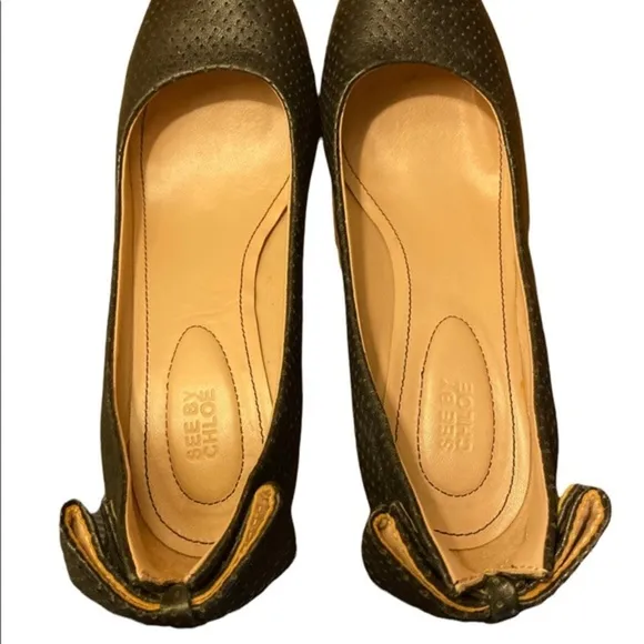 Chloe Black Leather Bow wedges size 6.5 brand new