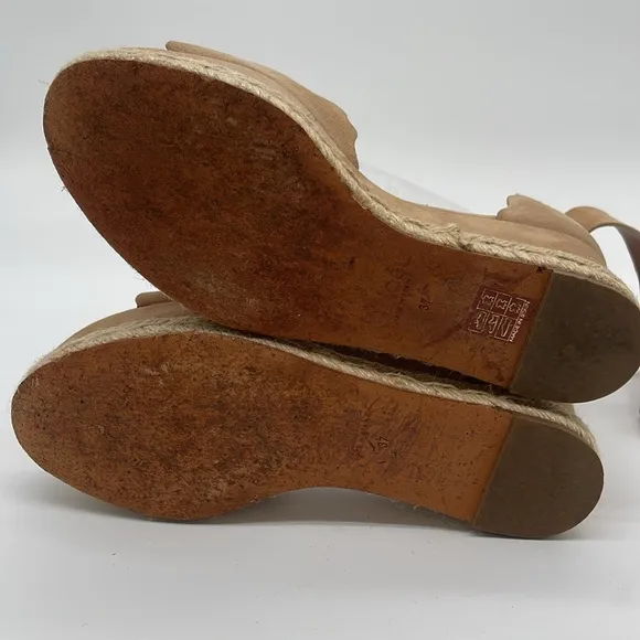 Chloe Suede Scalloped Platform Espadrilles Sand Color Size 6.5