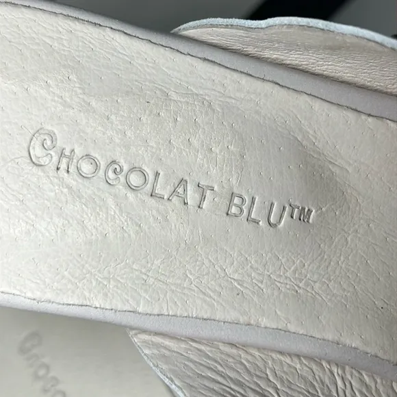 Chocolat Blu Wilbert Wedge Ice Leather Women’s Size US 6.5