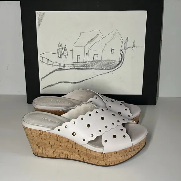 Chocolat Blu Wilbert Wedge Ice Leather Women’s Size US 6.5