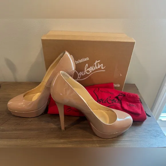 Christian Louboutin Bianca 140 Patent Calf pumps 39