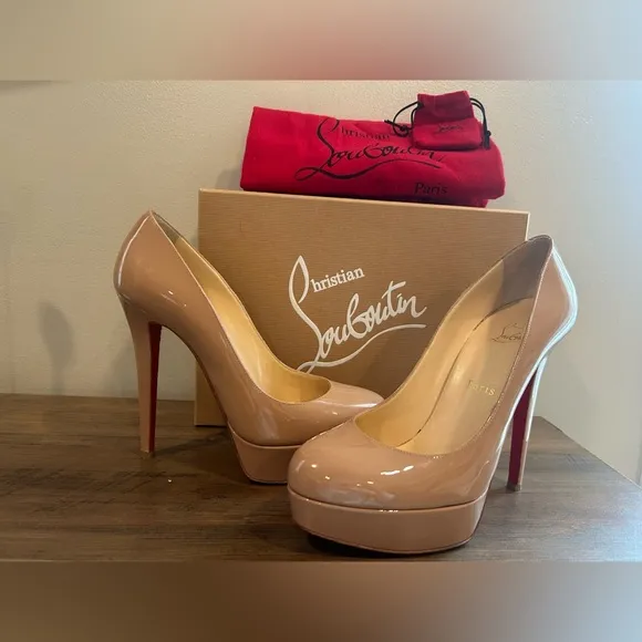 Christian Louboutin Bianca 140 Patent Calf pumps 39