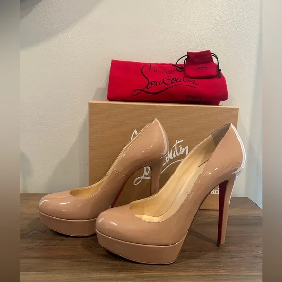 Christian Louboutin Bianca 140 Patent Calf pumps 39