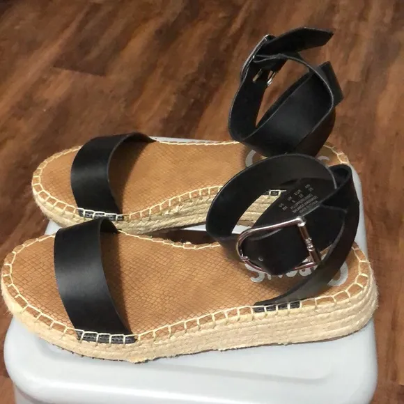 Circus by Sam Edelman platform espadrille sandals