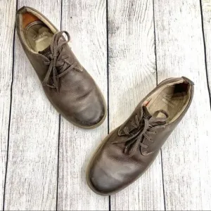 Clarks Collection Distressed Brown Leather Shoes Size 9.5M