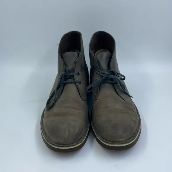 Clarks gray chukka boots men’s size 12