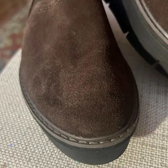 Clarks Women’s Collections Airabell Mid Shoe Brown, size11