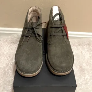 CLARKS,BRAND NEW.