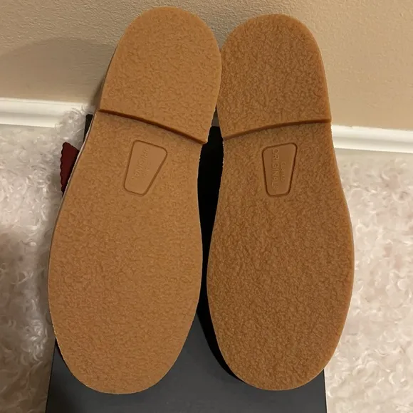 CLARKS,BRAND NEW.