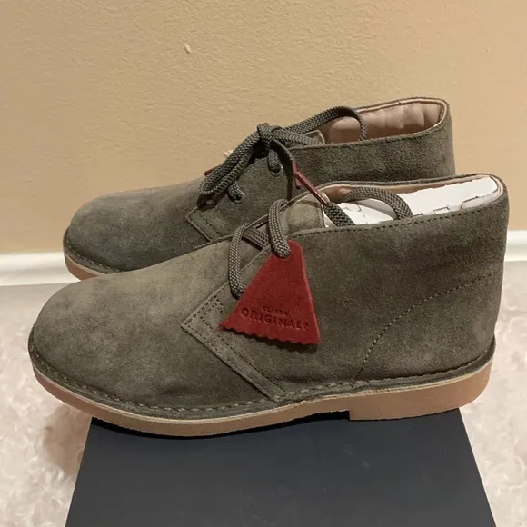CLARKS,BRAND NEW.