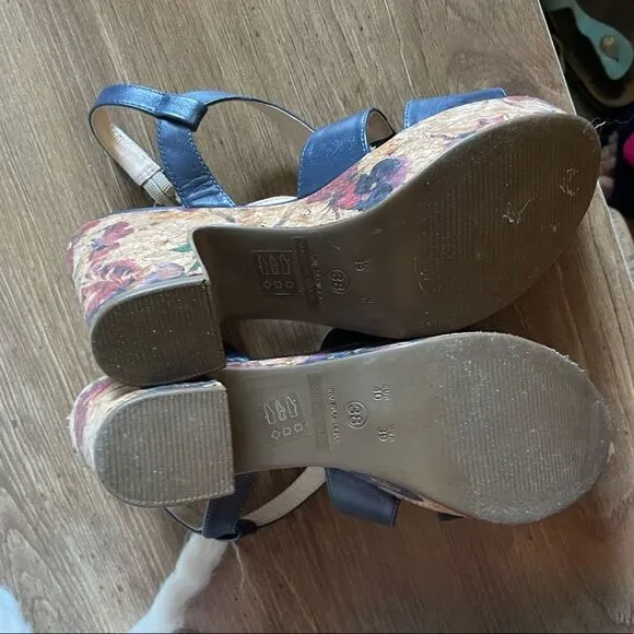 Club Nico platform sandals