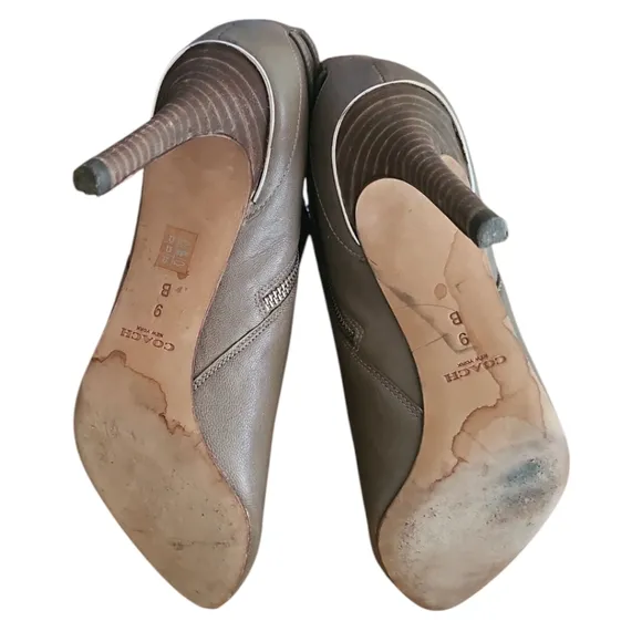 Coach Daphney Heeled Leather Booties Women's Size 9 B