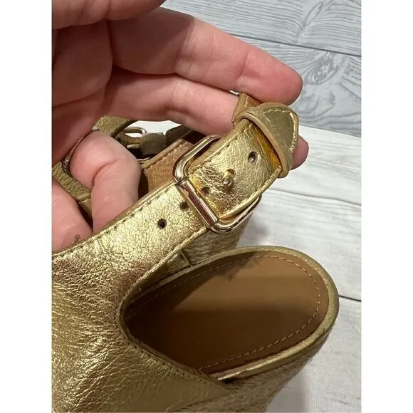 Coach Leeanne Womens Gold Metallic Tumbled Platform Wedge Sandals size 9.5