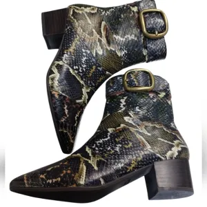 Coach Women's Cassandra Exotic Avant Garde Buckle Leather Snake Booties size 7.5