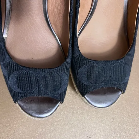 COACH~Black Signature Logo High Wedge Peep Toe Shoes, Size 7 B, EUC!