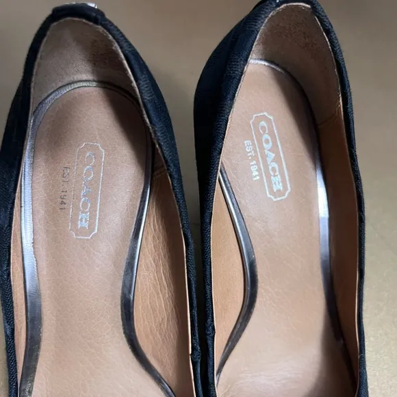 COACH~Black Signature Logo High Wedge Peep Toe Shoes, Size 7 B, EUC!