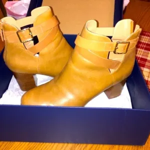 Cole Haan Boots size 8.5