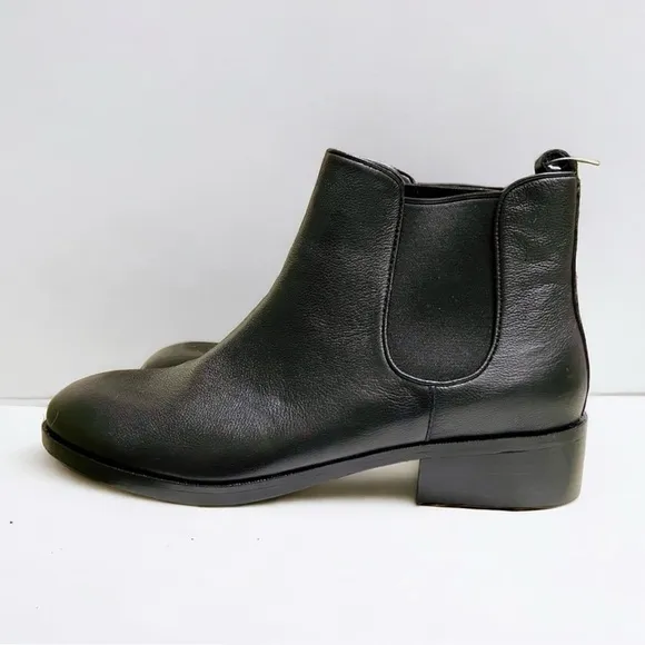 Cole Haan Landsman Genuine Leather Chelsea Pull On Ankle Booties