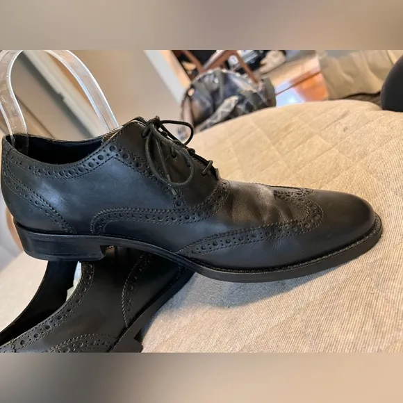 COLE HAAN Mens 10 M Black Wingtip Oxford All Leather Shoes Worn 3X Orig $395