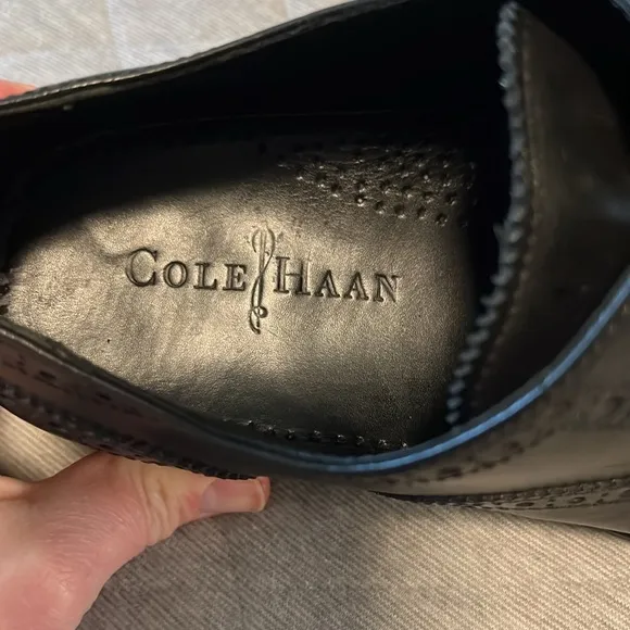 COLE HAAN Mens 10 M Black Wingtip Oxford All Leather Shoes Worn 3X Orig $395