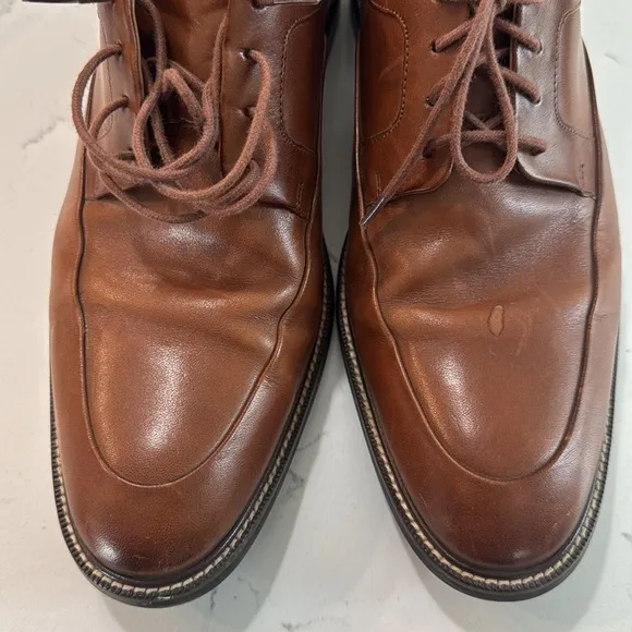 Cole Haan men’s loafer dress shoes.  Brown, men’s size 8.