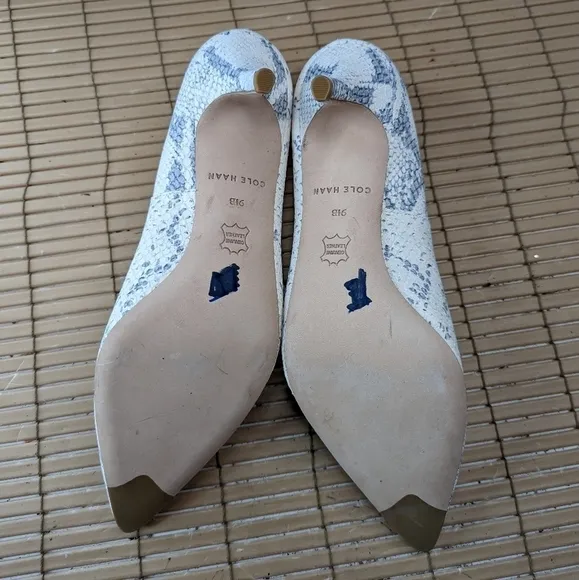 Cole Haan Womens Vesta Leather Snake Print Pointed Toe 3&quot; Heels Shoes . Sz 9.5B.