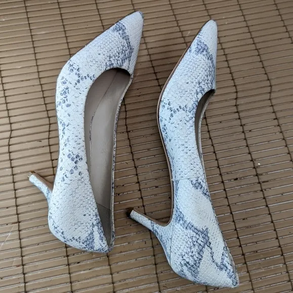 Cole Haan Womens Vesta Leather Snake Print Pointed Toe 3&quot; Heels Shoes . Sz 9.5B.