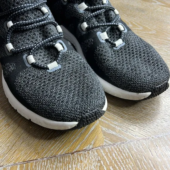 COLE HAAN Zerogrand Overtake Lite Runner Black Knit/Optic White Sneaker 9.5