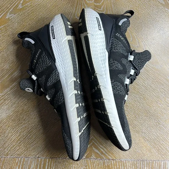 COLE HAAN Zerogrand Overtake Lite Runner Black Knit/Optic White Sneaker 9.5