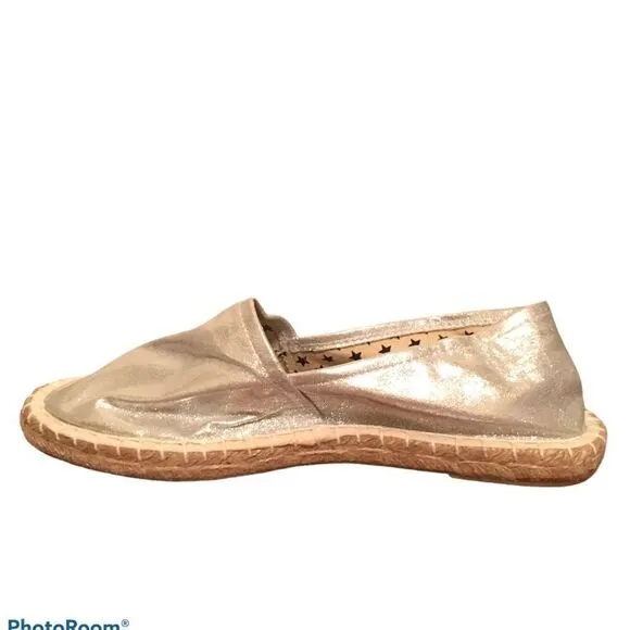 COLORS OF CALIFORNIA Slip-On Flat Espadrilles Shoes Sandals SILVER 39